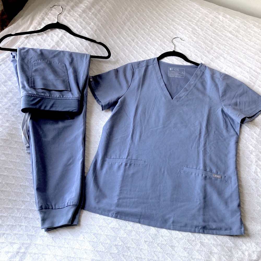 FIGS Vapor Blue Space Dye Scrub Set (Zamora Joggers + Casma) - Picture 2 of 7